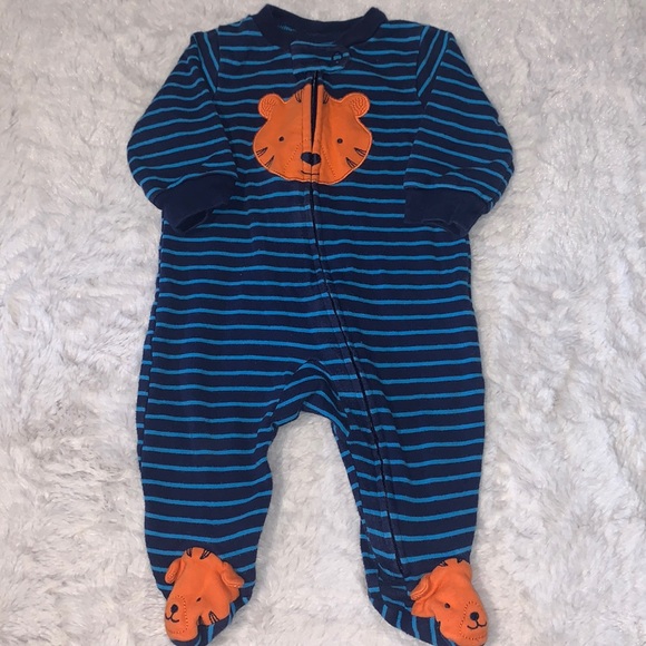 child of mine Other - Carter’s lion onesie (3 for $10)